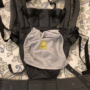 Lillebaby Complete Airflow Baby Carrier